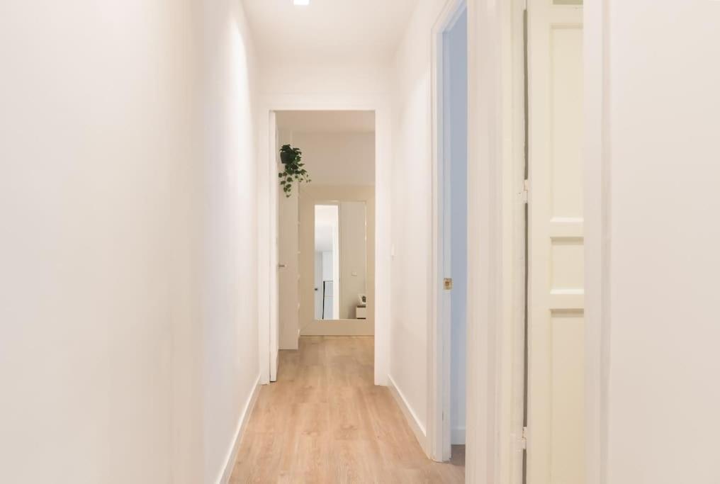 Amazing Apartment! Quiet And Bright, Madrid. エクステリア 写真