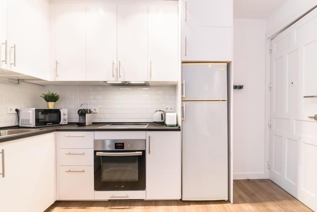 Amazing Apartment! Quiet And Bright, Madrid. エクステリア 写真