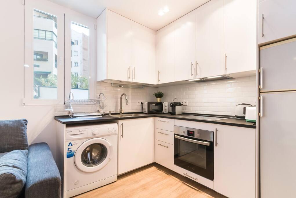 Amazing Apartment! Quiet And Bright, Madrid. エクステリア 写真